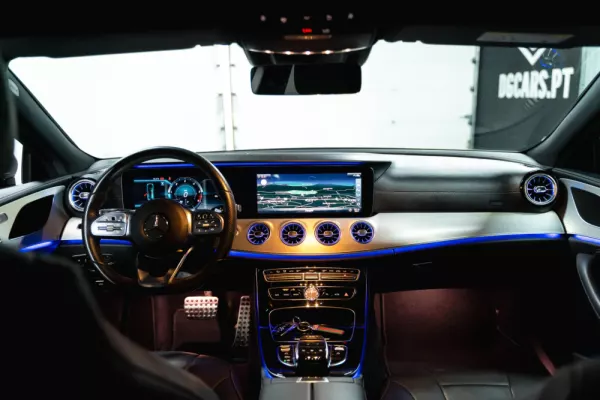 Mercedes-Benz CLS 300 20