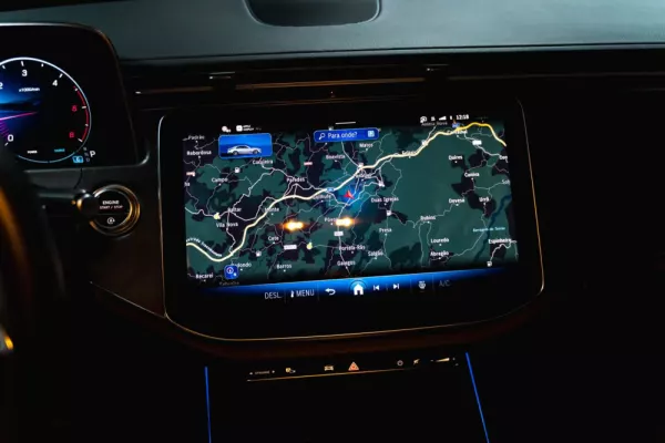 Mercedes-Benz E 220 Avantgarde 9