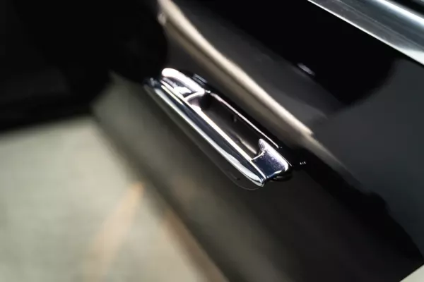 Mercedes-Benz E 220 Avantgarde 12