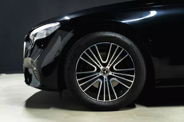 Mercedes-Benz E 220 Avantgarde 24