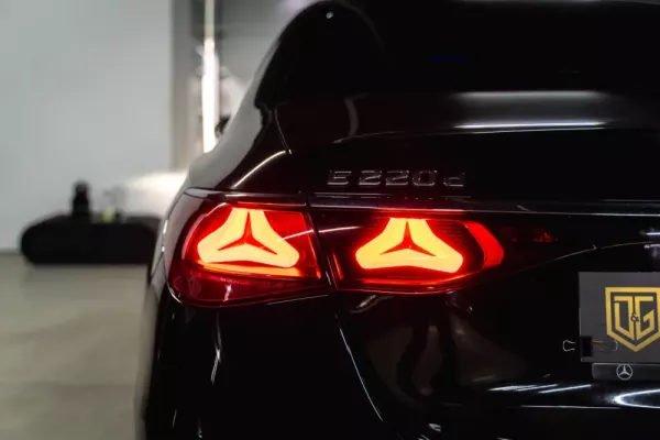 Mercedes-Benz E 220 Avantgarde 27