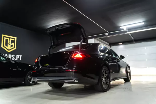 Mercedes-Benz E 220 Avantgarde 28