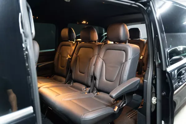 Mercedes-Benz V 250 8