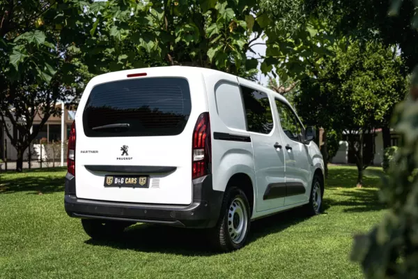 Peugeot Partner 4