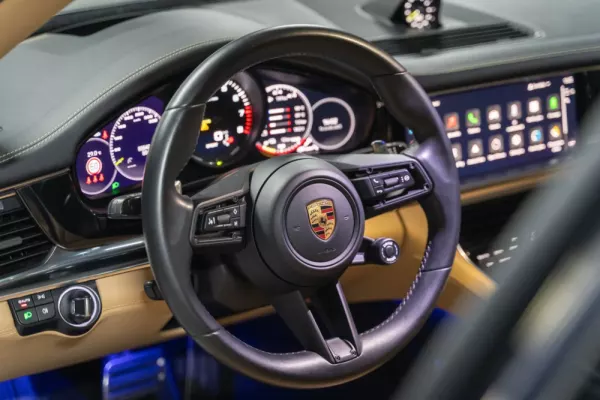 Porsche Panamera Panamera 4S 11