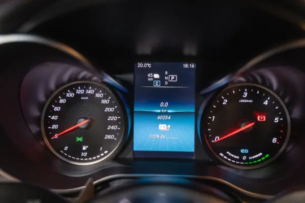 Mercedes-Benz GLC 300 de Coupé 4Matic 11