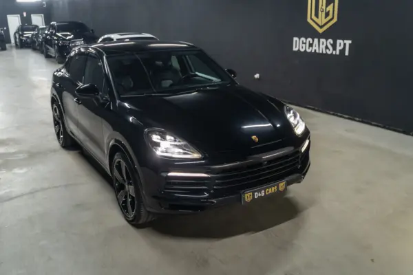 Porsche Cayenne Coupé E-Hybrid 2