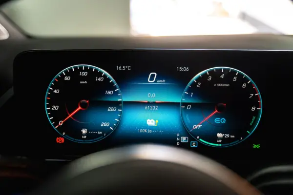 Mercedes-Benz GLA 250 e 8G-DCT AMG Line 12