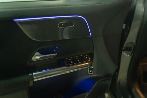 Mercedes-Benz GLA 250 e 8G-DCT AMG Line 7