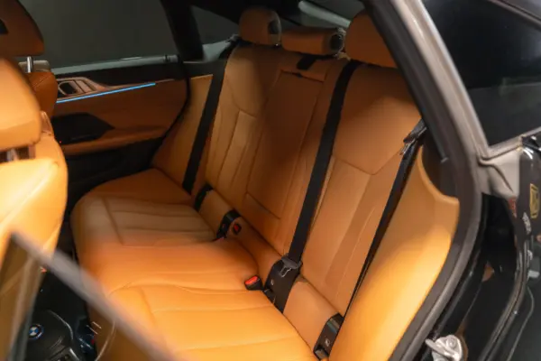 BMW i4 eDrive40 Pack Desportivo M 13