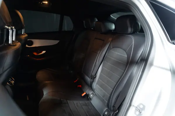 Mercedes-Benz GLC 300 d Coupé 4Matic 14