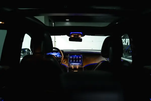 Mercedes-Benz EQE SUV 350+ 17