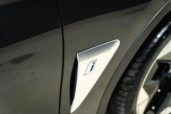 BMW iX3 Inspiring 24