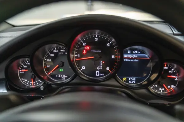 Porsche Panamera Standard 18