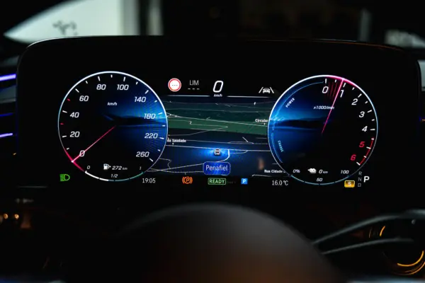 Mercedes-Benz E 300 de 14