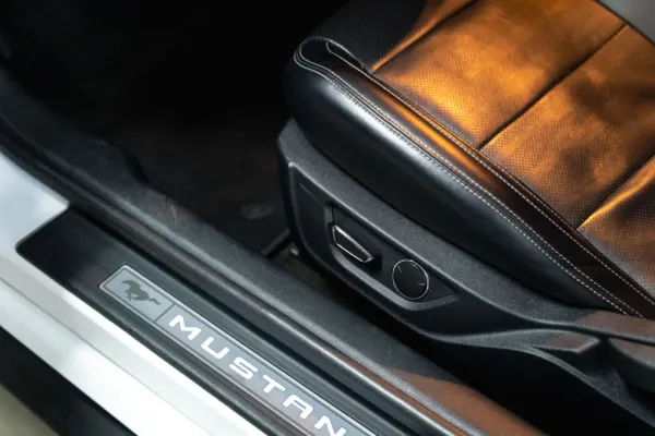 Ford Mustang 2.3i EcoBoost Aut. 8