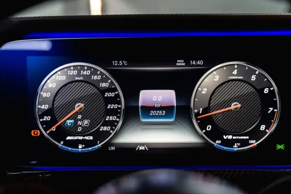 Mercedes-Benz G 63 AMG Standard 8