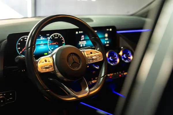 Mercedes-Benz GLA 250 e 8G-DCT AMG Line 10