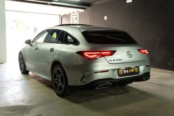 Mercedes-Benz CLA 250 e 8G-DCT AMG Line 22