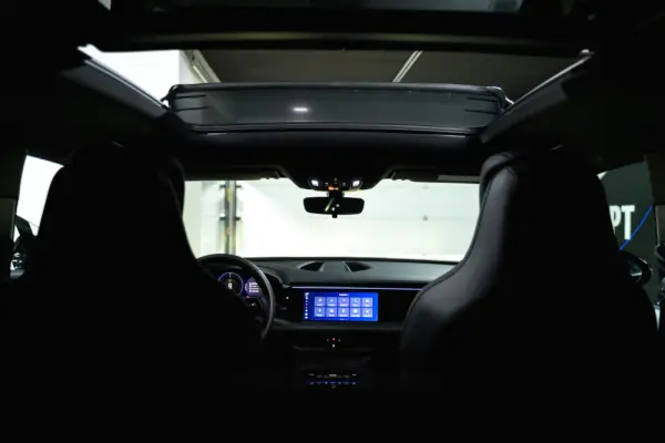 Porsche Macan Electric 4 11