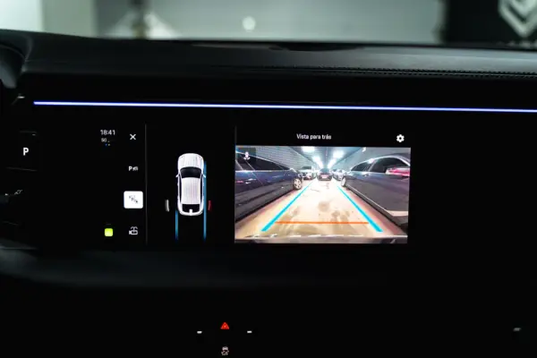 Porsche Macan Electric 4 21