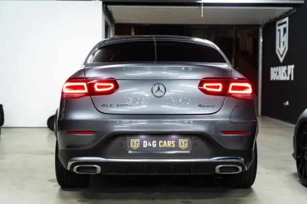 Mercedes-Benz GLC 300 e Coupé 4Matic 23