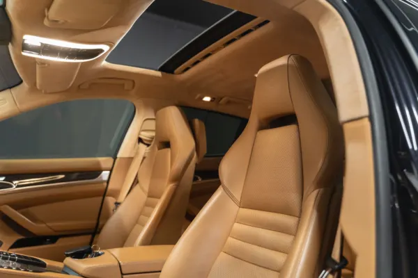 Porsche Panamera Turbo S PDK 20