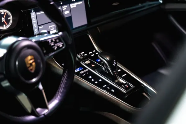 Porsche Panamera 4 S 8