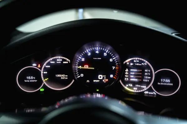 Porsche Cayenne Coupé E-Hybrid 8