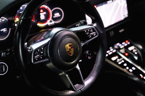 Porsche Cayenne Coupé E-Hybrid 13