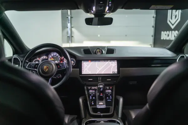 Porsche Cayenne Coupé E-Hybrid 16