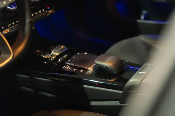 Mercedes-Benz CLA 250 e 8G-DCT AMG Line 8