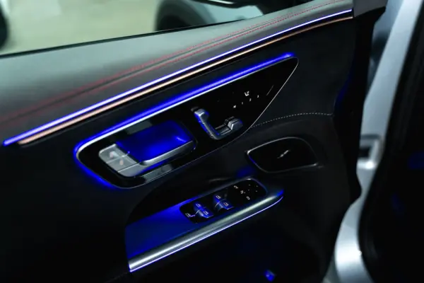 Mercedes-Benz EQE SUV 350+ 3