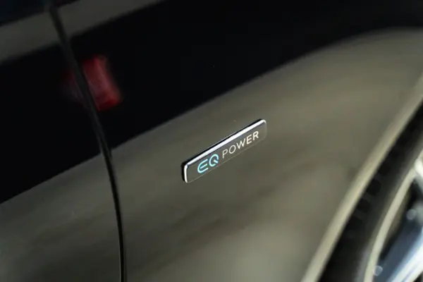 Mercedes-Benz E 300 de AMG Line 16