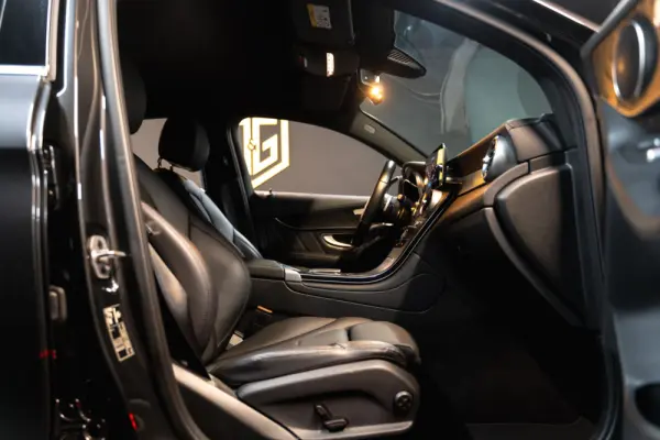 Mercedes-Benz GLC 300 de Coupé 4Matic 18