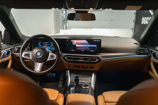 BMW i4 eDrive40 Pack Desportivo M 14