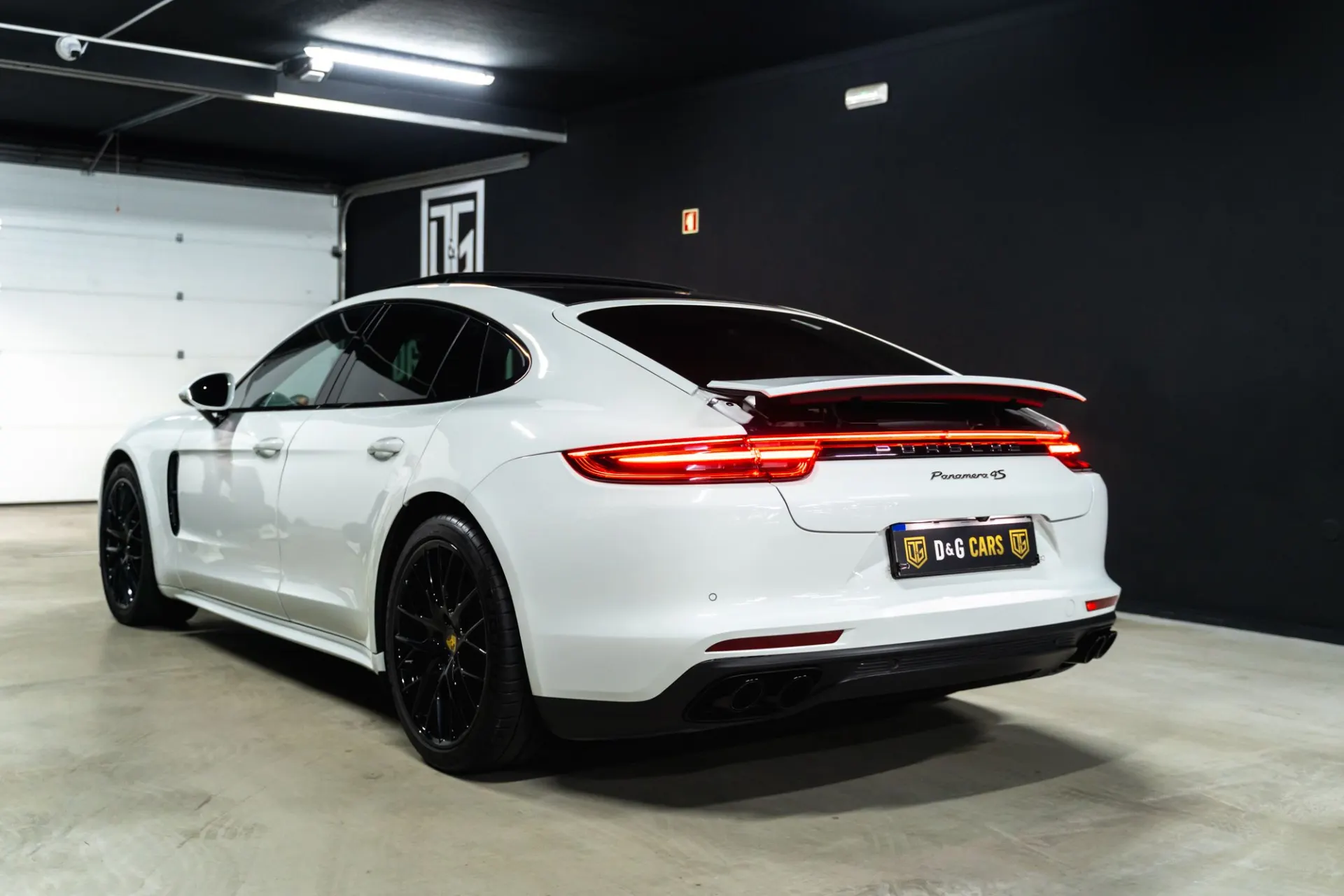 Porsche Panamera 4 S 3