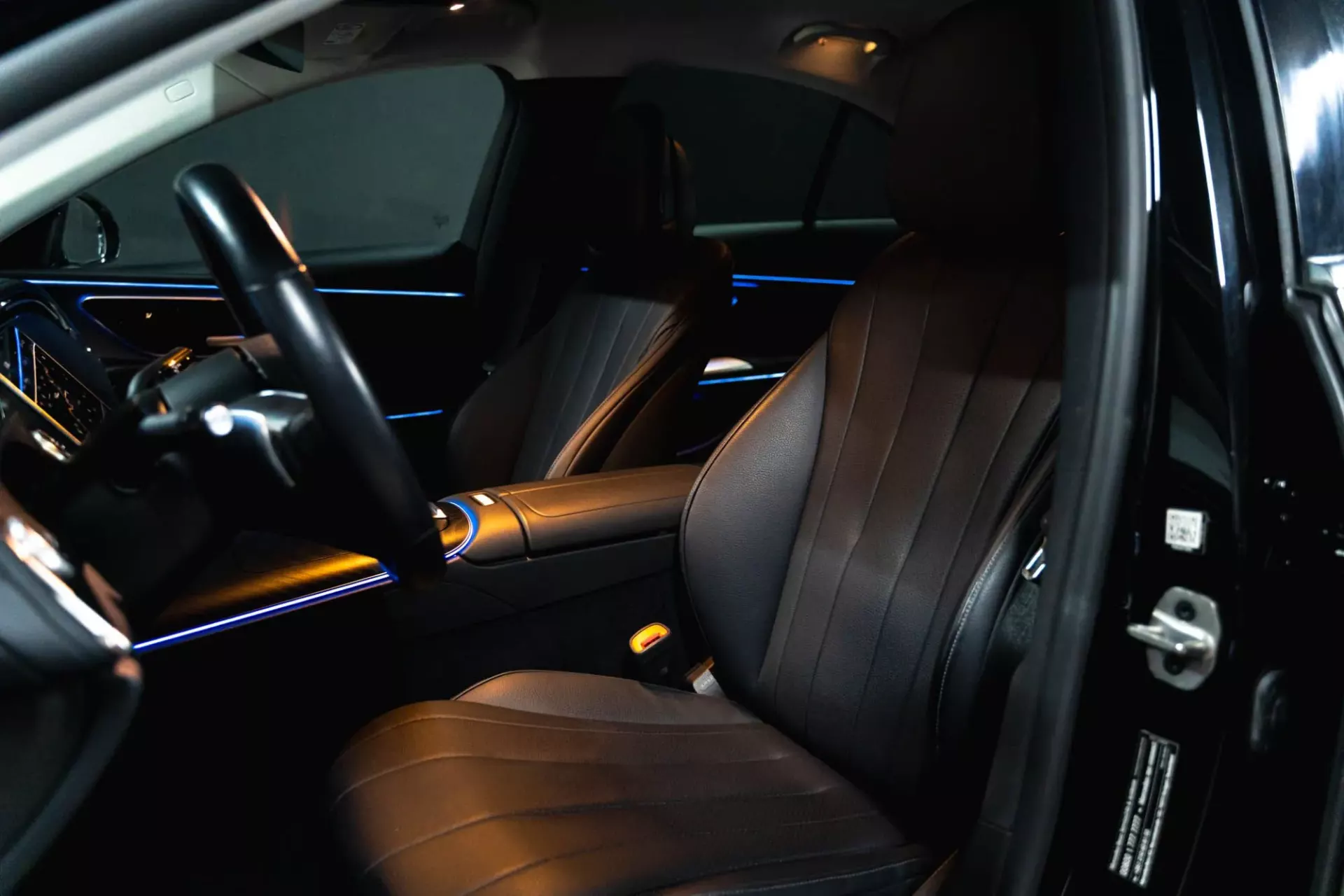 Mercedes-Benz E 220 Avantgarde 13