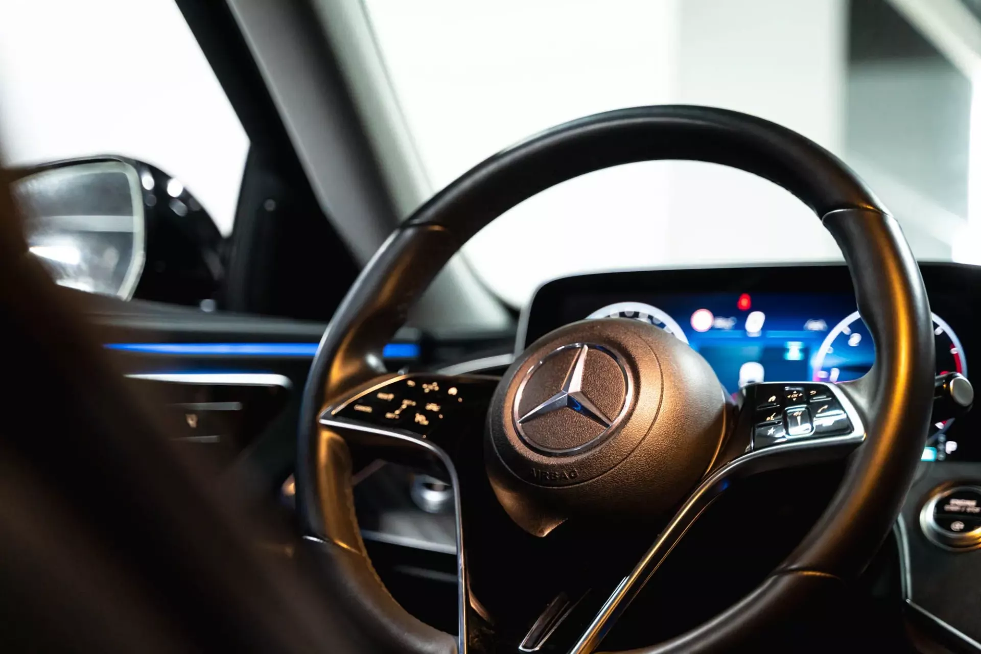 Mercedes-Benz E 220 Avantgarde 17