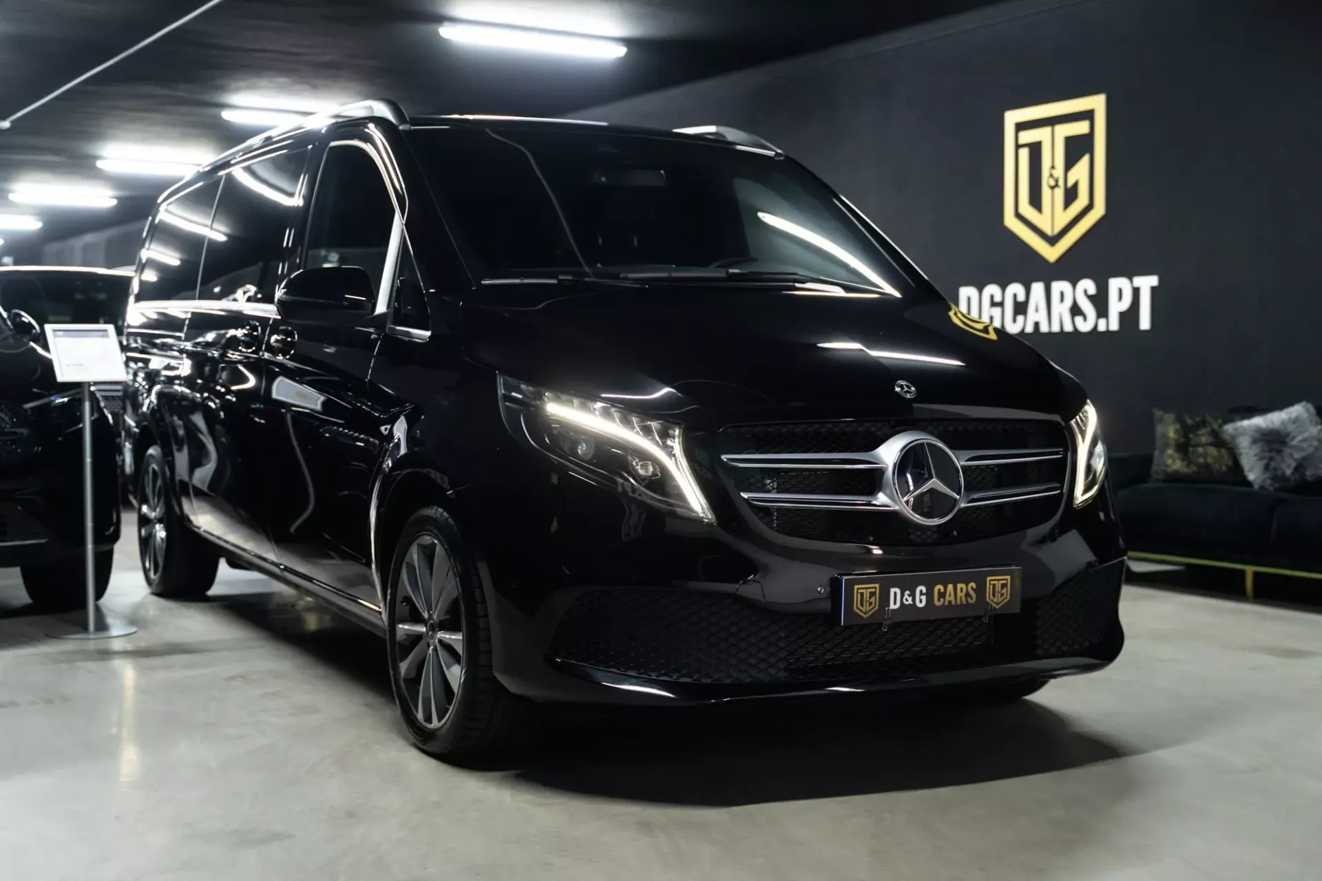 Mercedes-Benz V 250 2