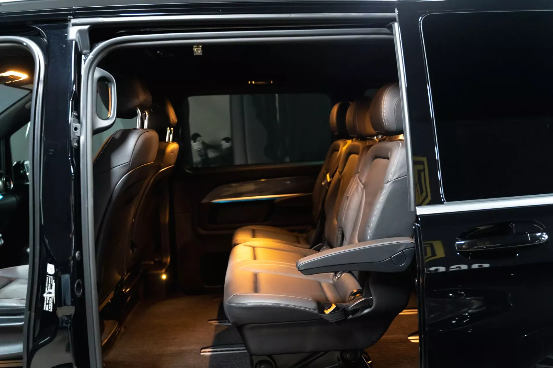 Mercedes-Benz V 250 11