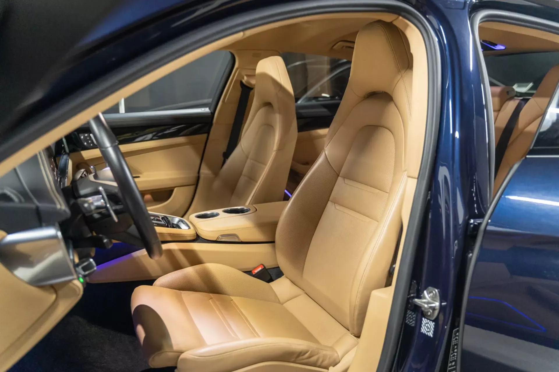 Porsche Panamera Panamera 4S 22