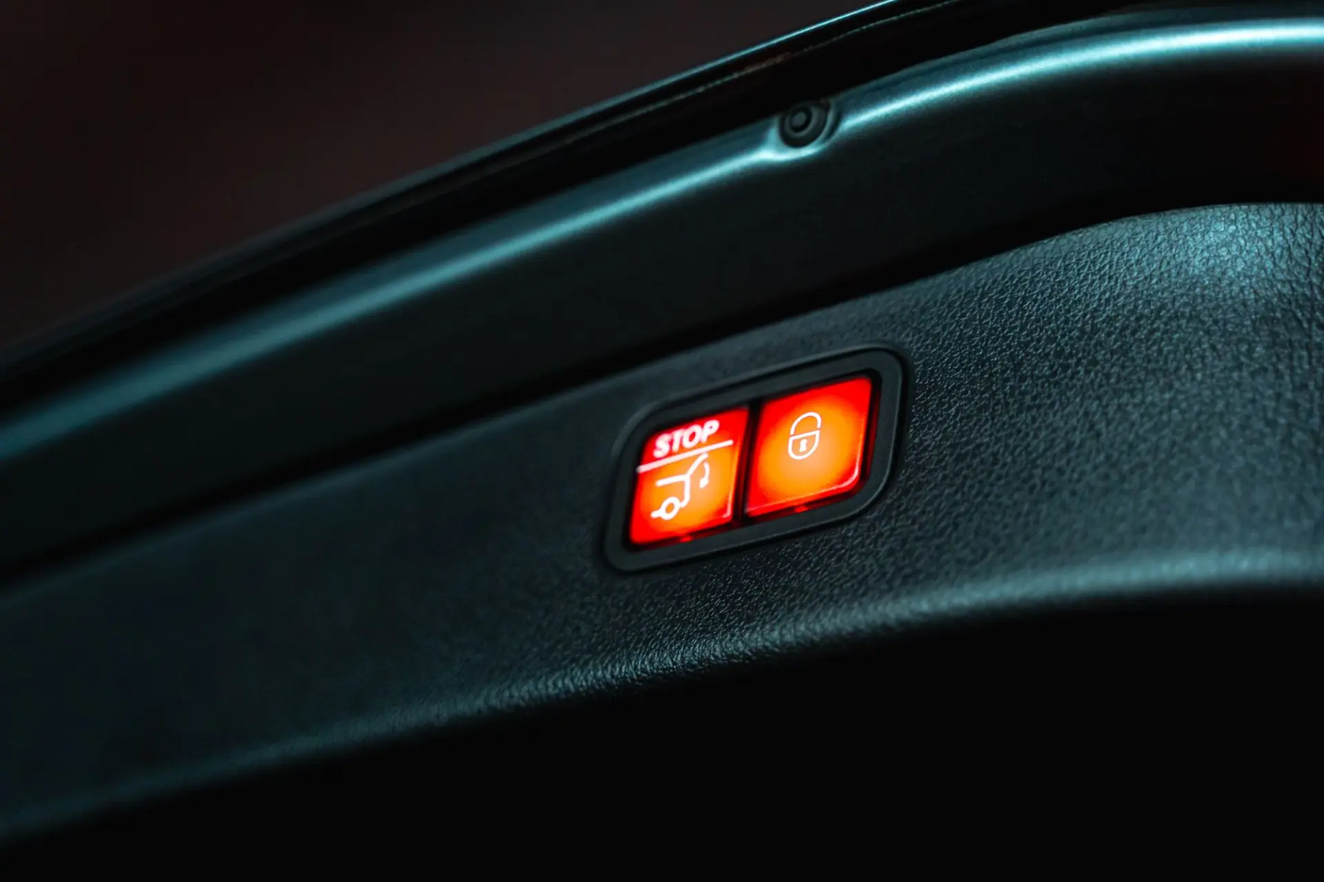 Mercedes-Benz C 300 e AMG Line 28