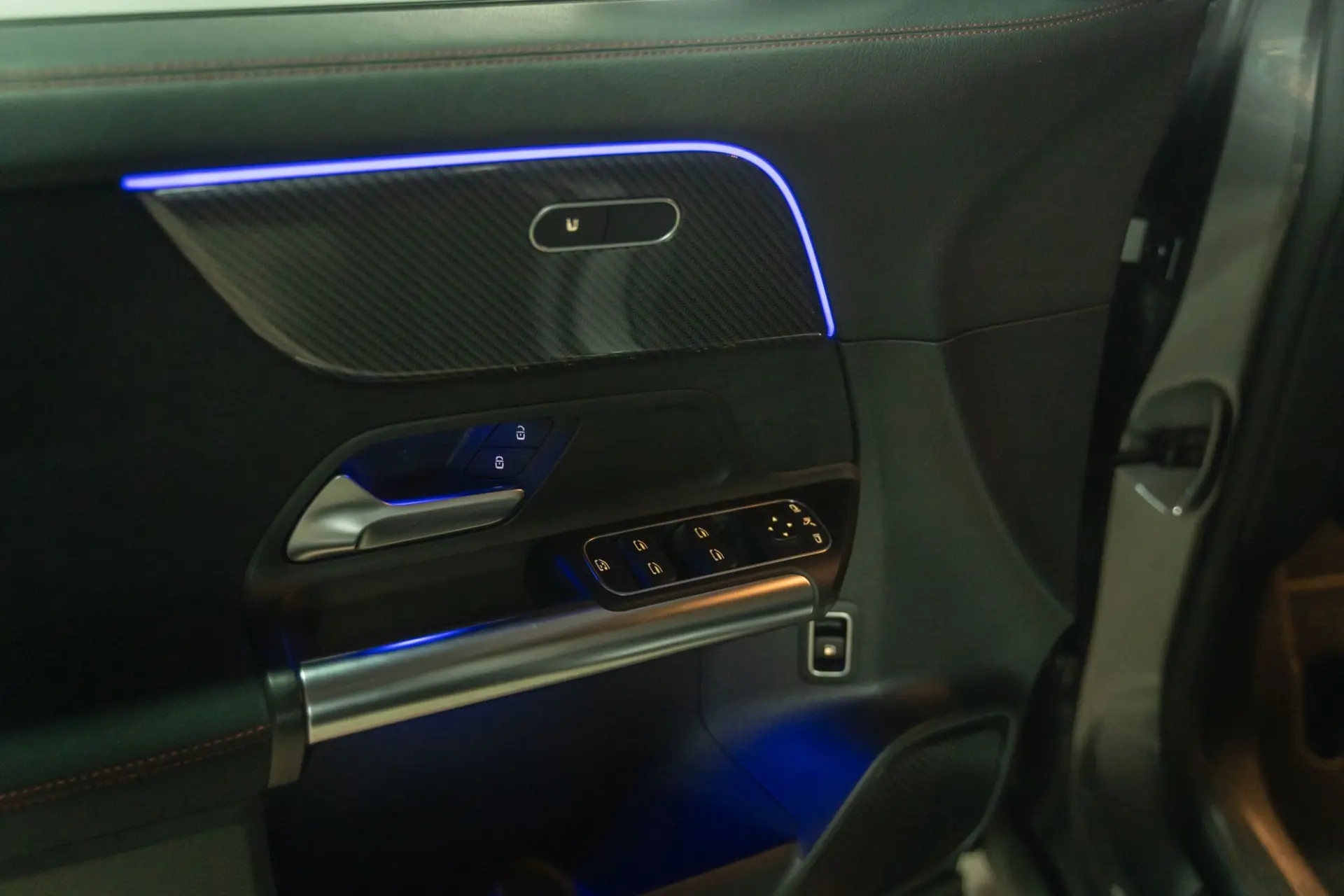 Mercedes-Benz GLA 250 e 8G-DCT AMG Line 7