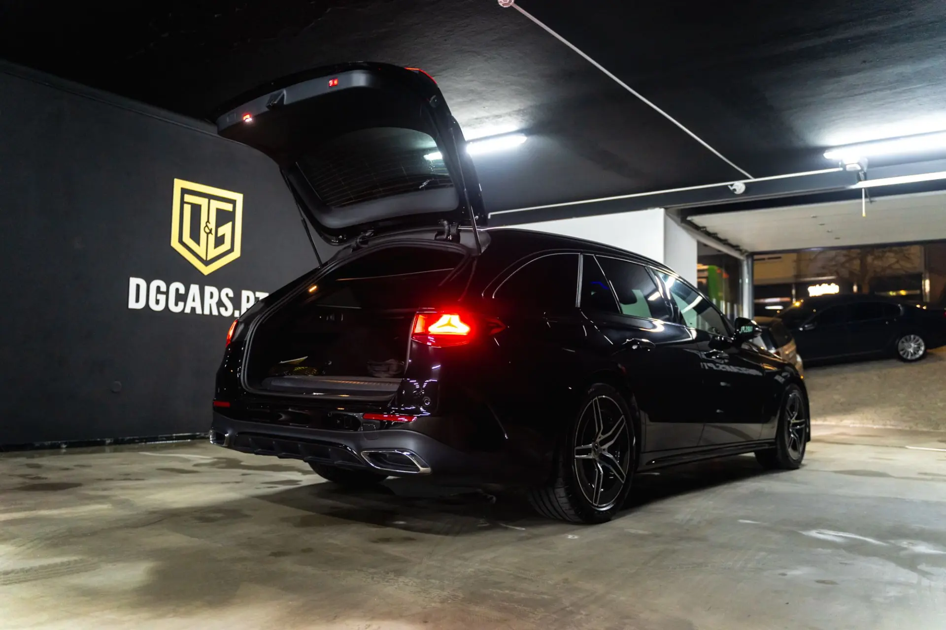 Mercedes-Benz E 300 de 5