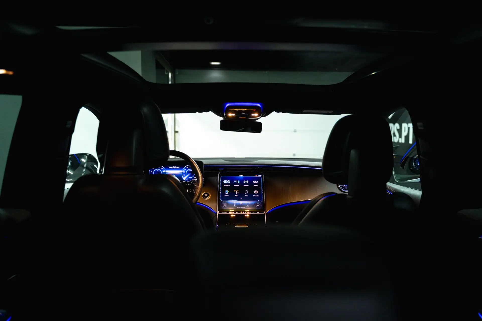 Mercedes-Benz EQE SUV 350+ 17