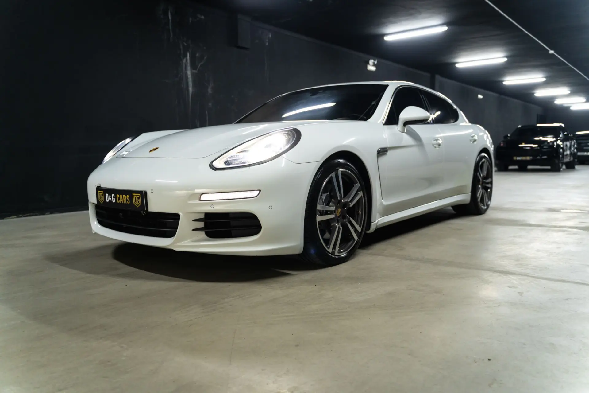 Porsche Panamera Standard 4