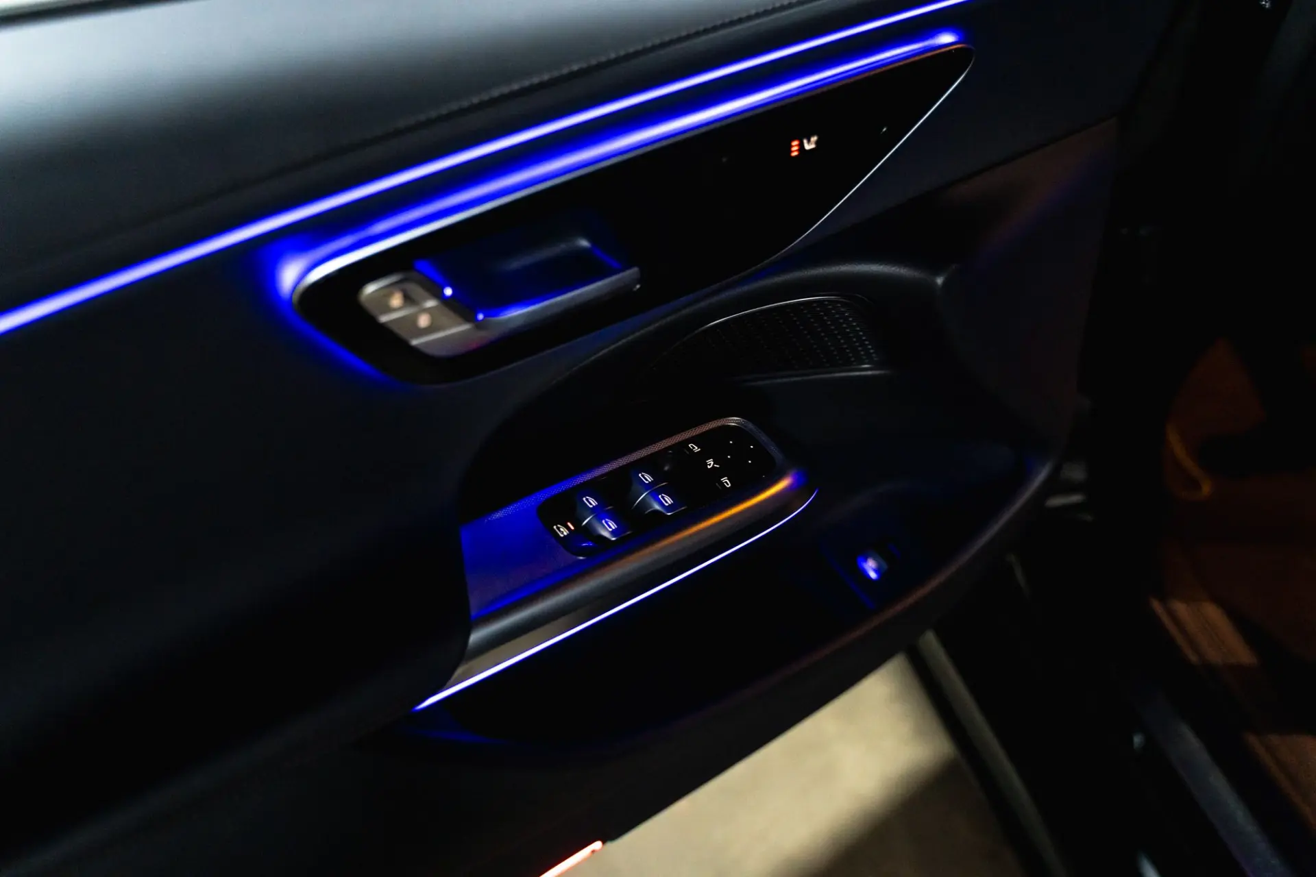 Mercedes-Benz E 300 de 8