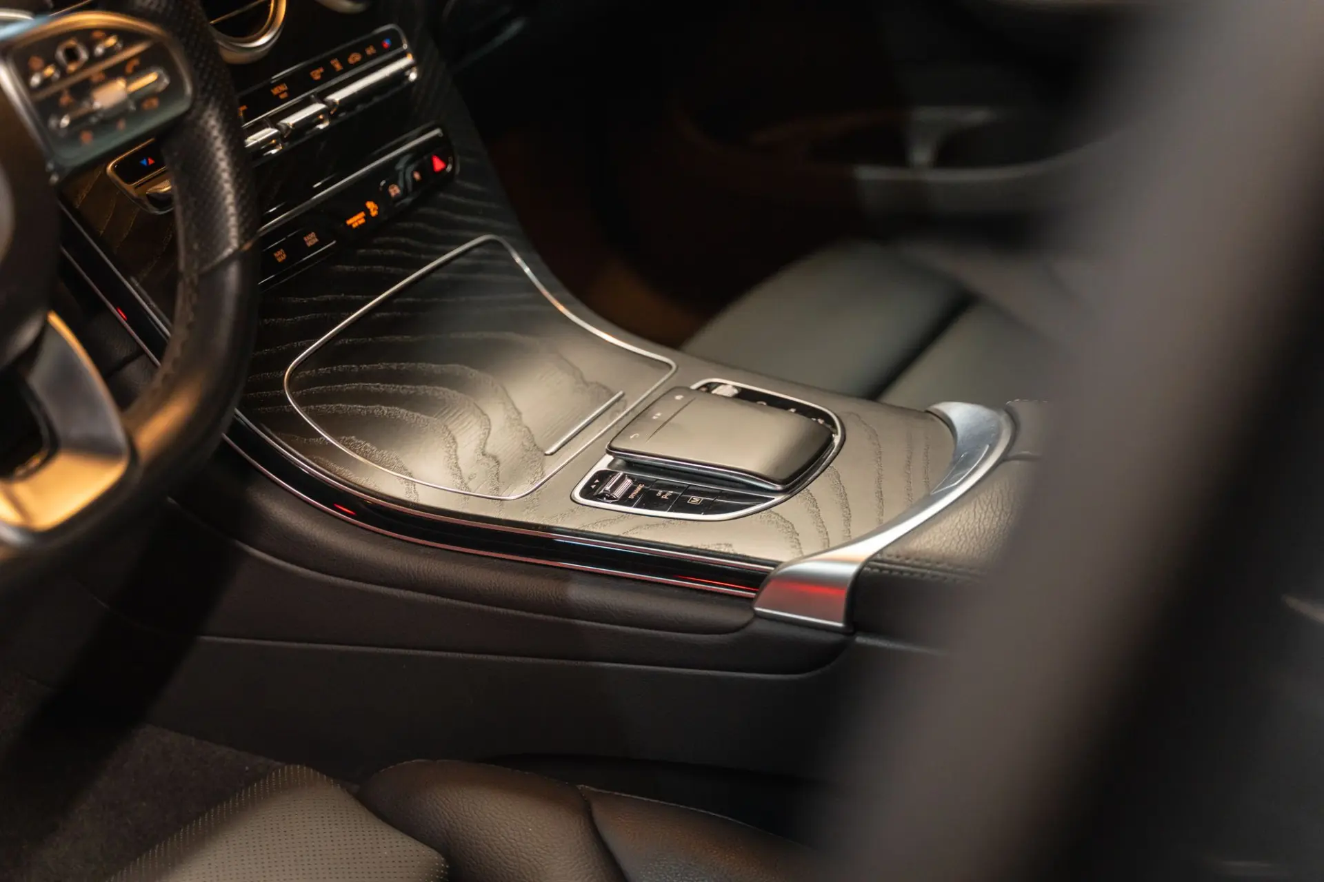 Mercedes-Benz GLC 300 de Coupé 4Matic 6