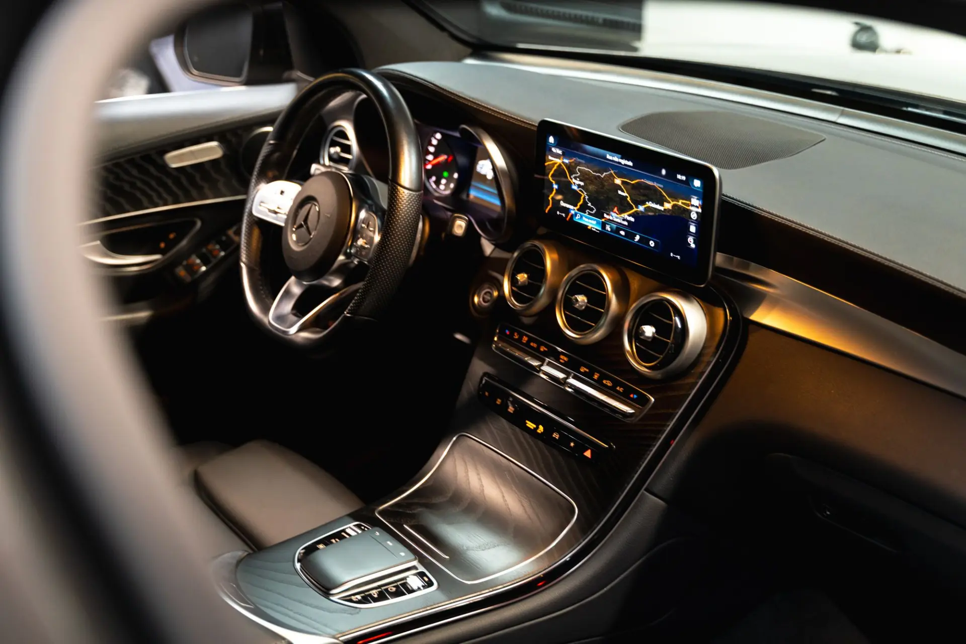 Mercedes-Benz GLC 300 de Coupé 4Matic 17